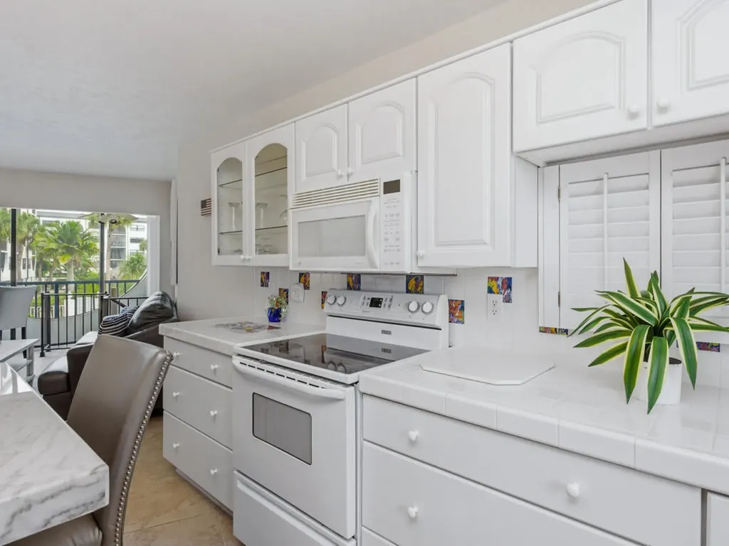 1007 Anglers Cove Marco Island FL 34145