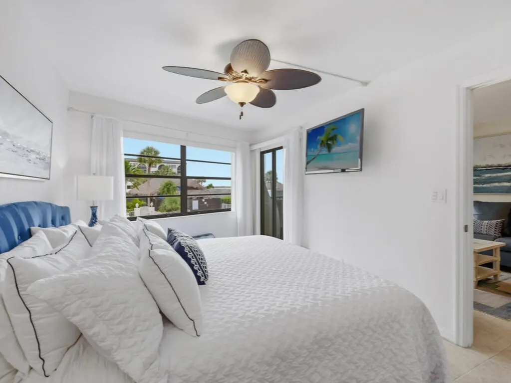 1007 Anglers Cove Marco Island FL 34145