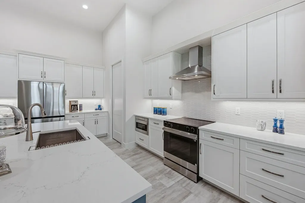 931 Ivory Court Marco Island FL 34145