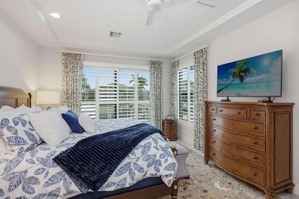 931 Ivory Court Marco Island FL 34145