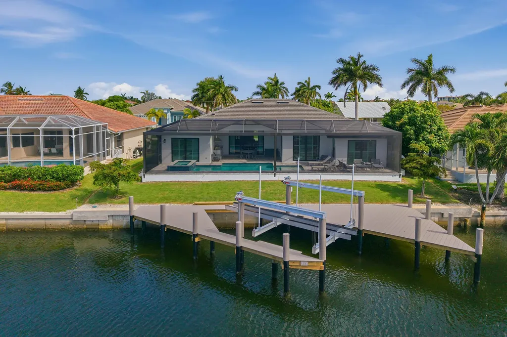 931 Ivory Court Marco Island FL 34145