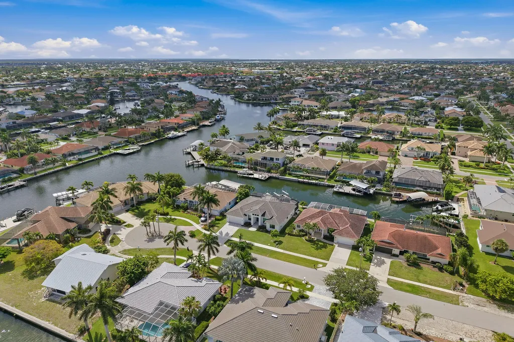 931 Ivory Court Marco Island FL 34145