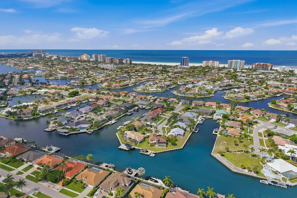 931 Ivory Court Marco Island FL 34145