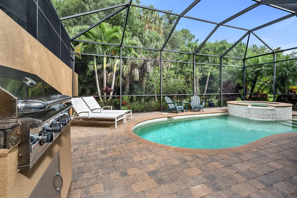 6589 Roma Way Naples FL 34113