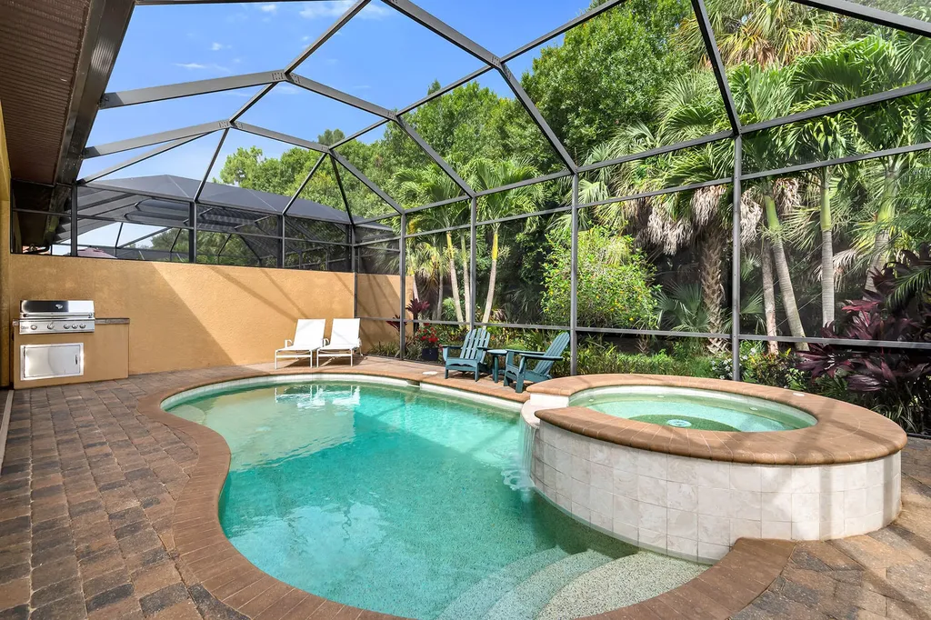6589 Roma Way Naples FL 34113