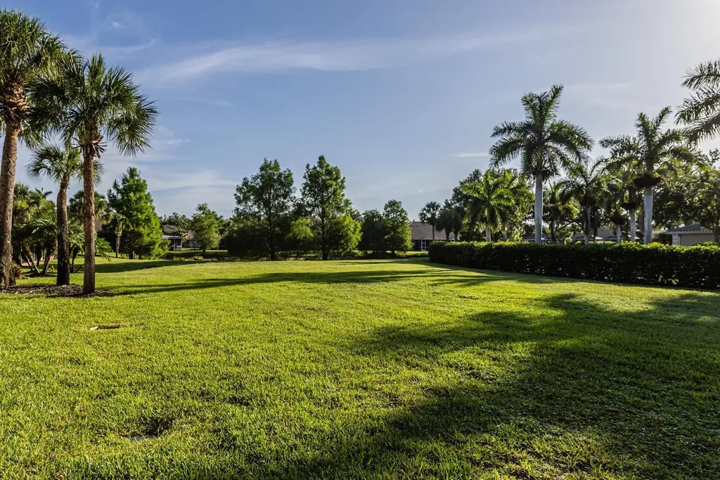 14165 Winchester Court Naples FL 34114