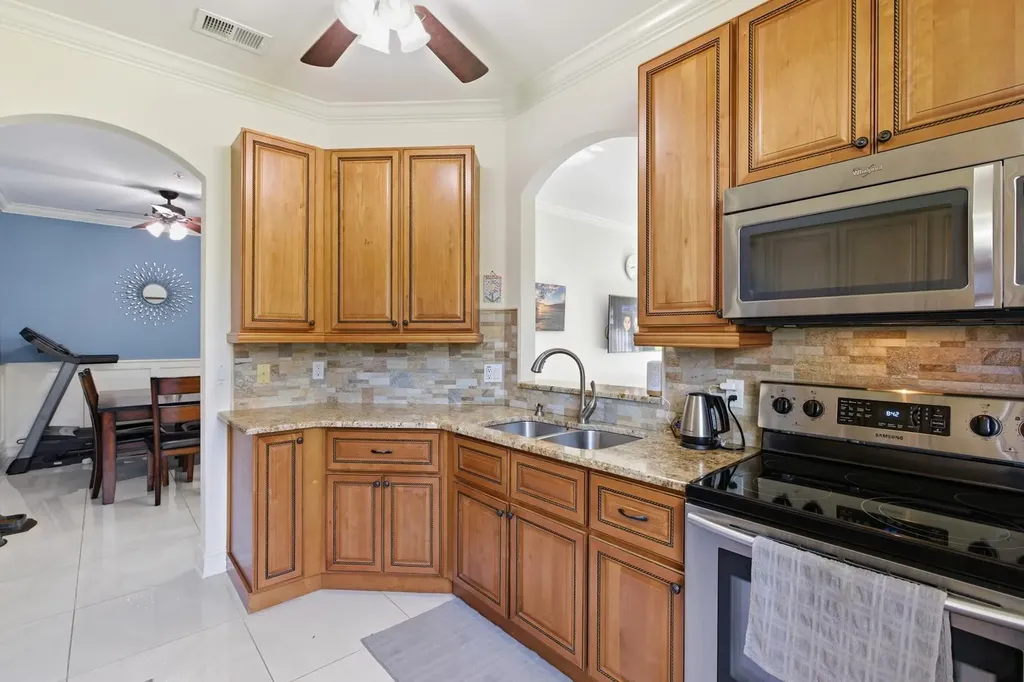 14165 Winchester Court Naples FL 34114