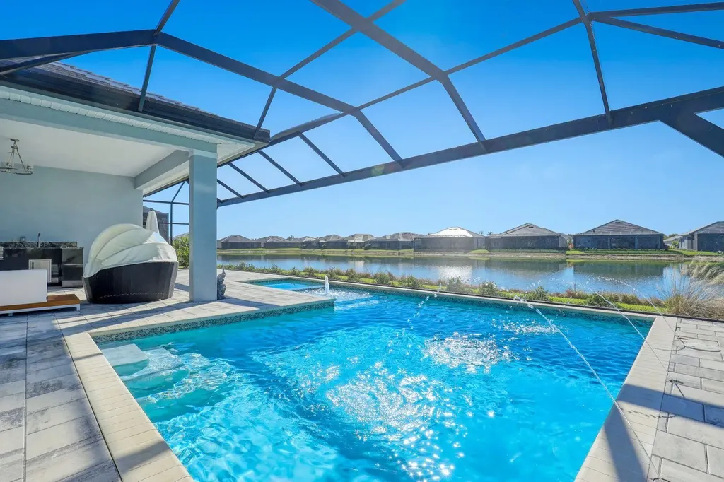 Naples FL, 14327 Laguna Springs Lane
