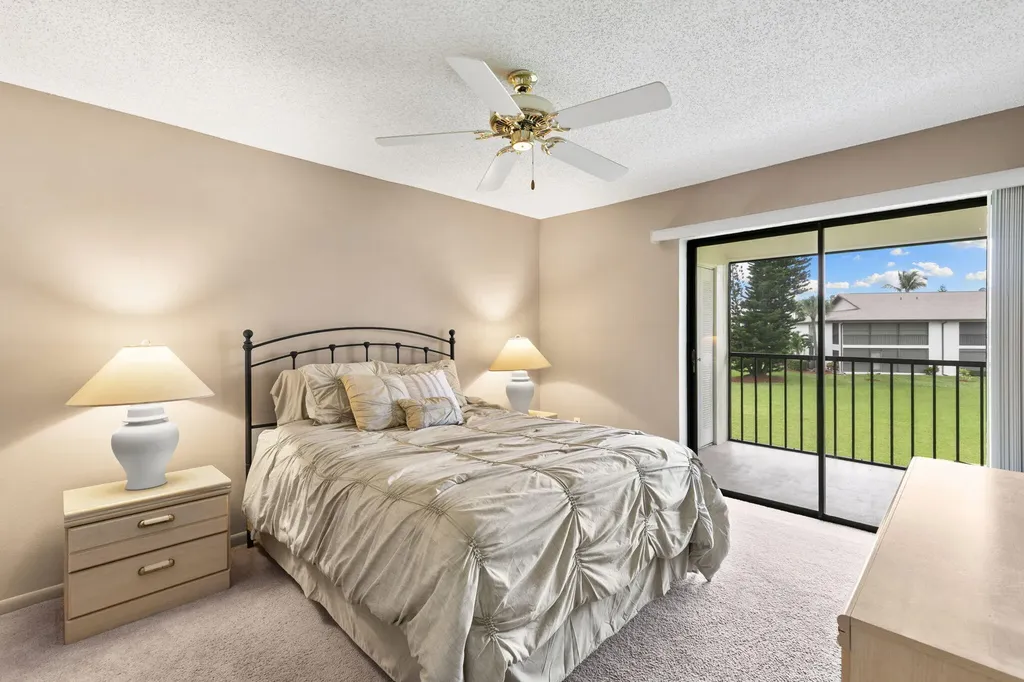 236 Pebble Beach Circle Naples FL 34113