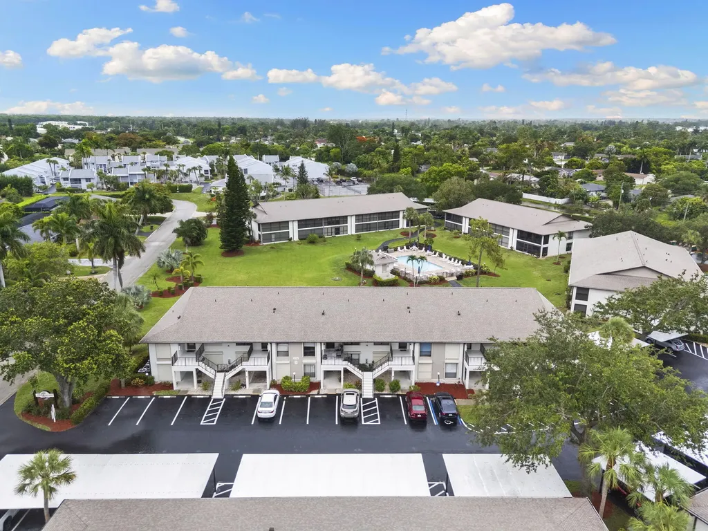 236 Pebble Beach Circle Naples FL 34113