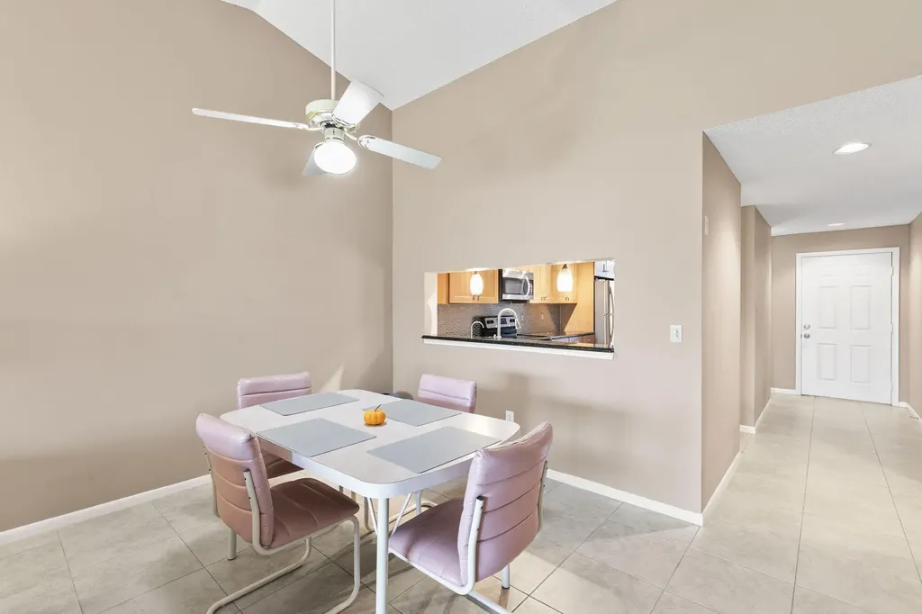 236 Pebble Beach Circle Naples FL 34113