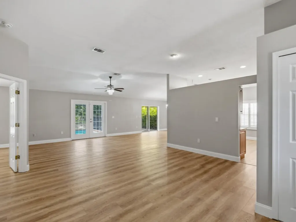 3650 Kent Drive Naples FL 34112