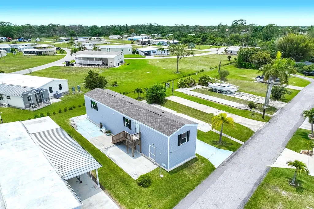 20751 Garden Drive Estero FL 33928