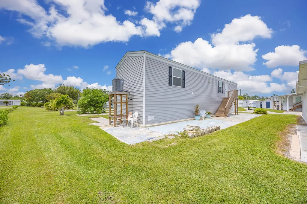 20751 Garden Drive Estero FL 33928