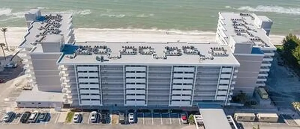 Naples FL, 3443 Gulf Shore Boulevard N, Unit 403