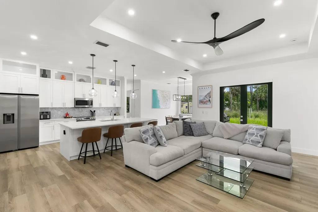223 1st Street SW Naples FL 34117