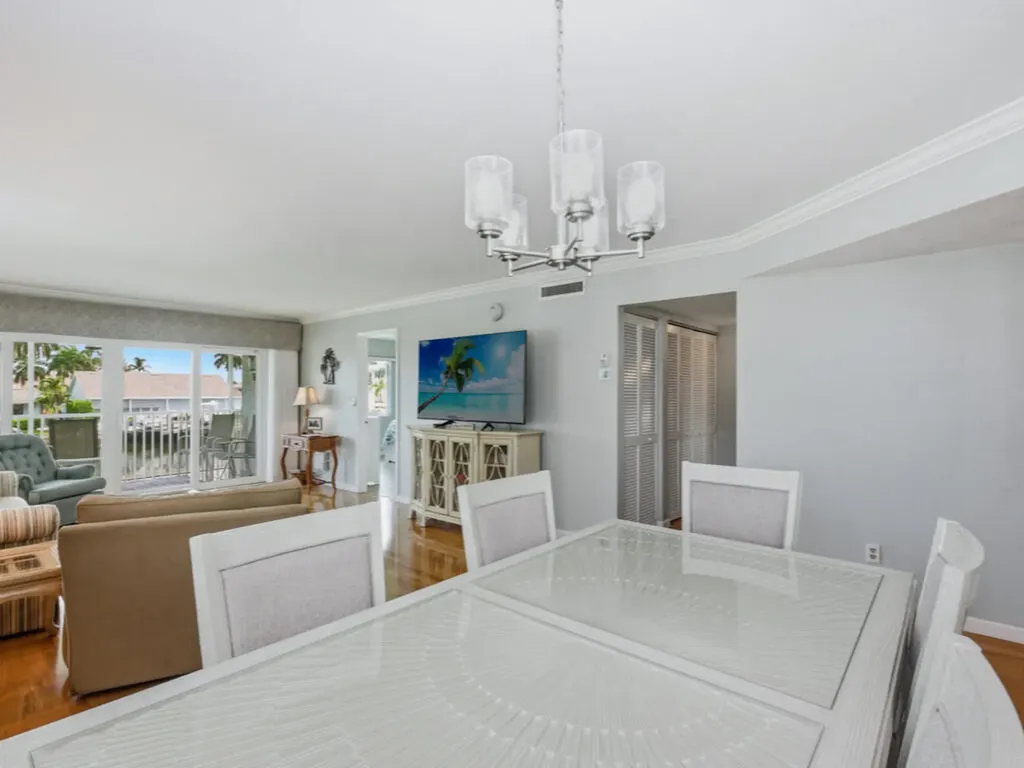 860 Panama Court Marco Island FL 34145