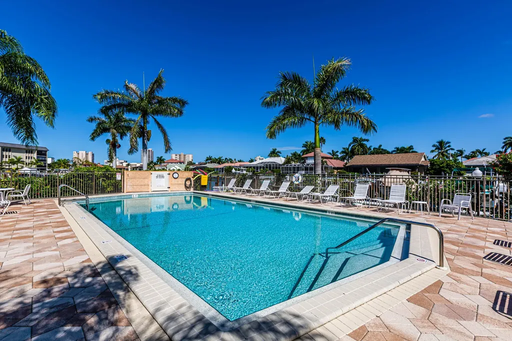 860 Panama Court Marco Island FL 34145