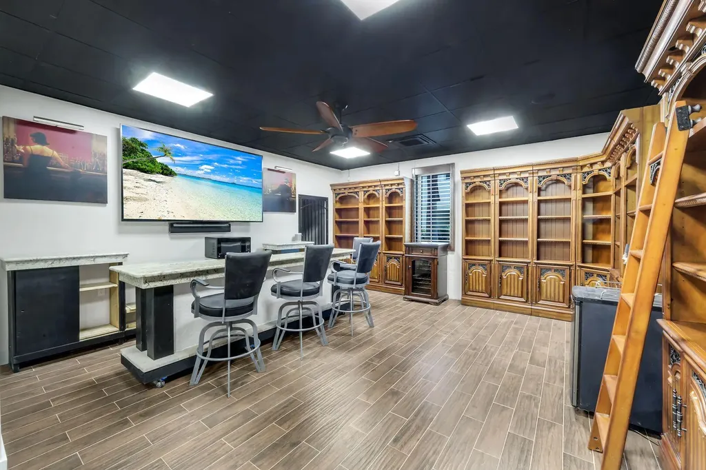 834 Hideaway Circle W Marco Island FL 34145