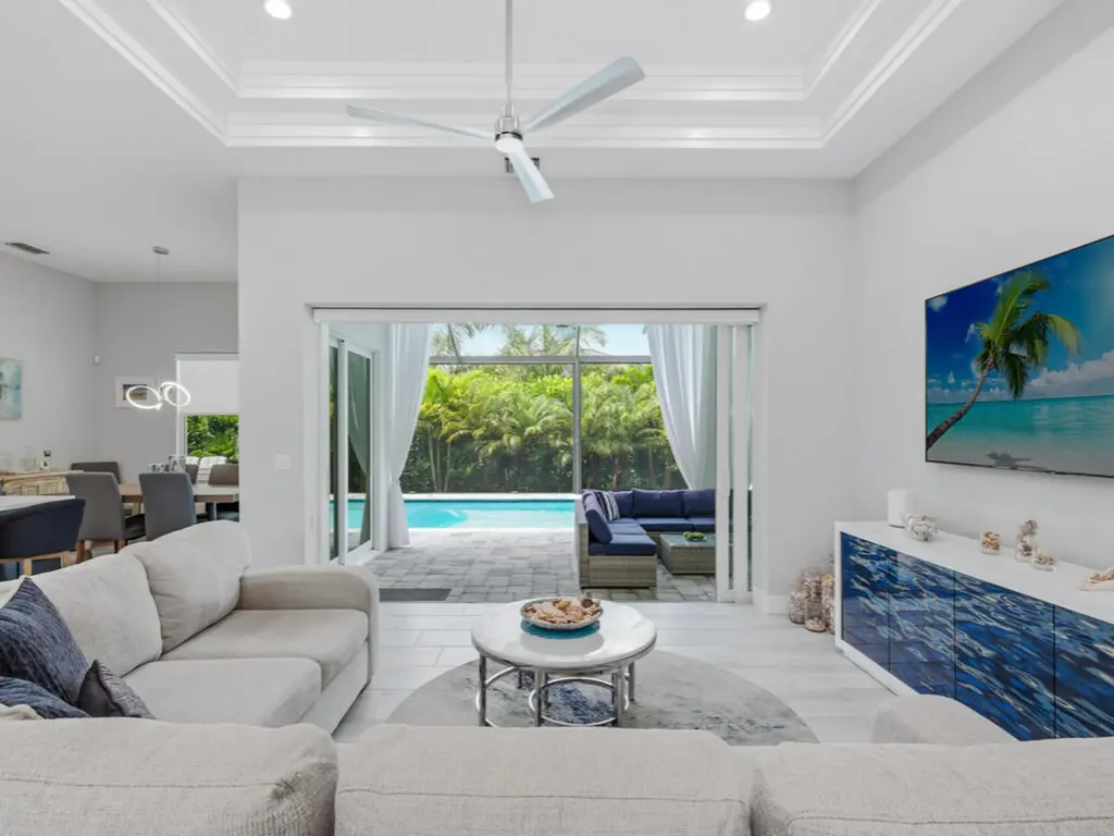 68 Tahiti Road Marco Island FL 34145