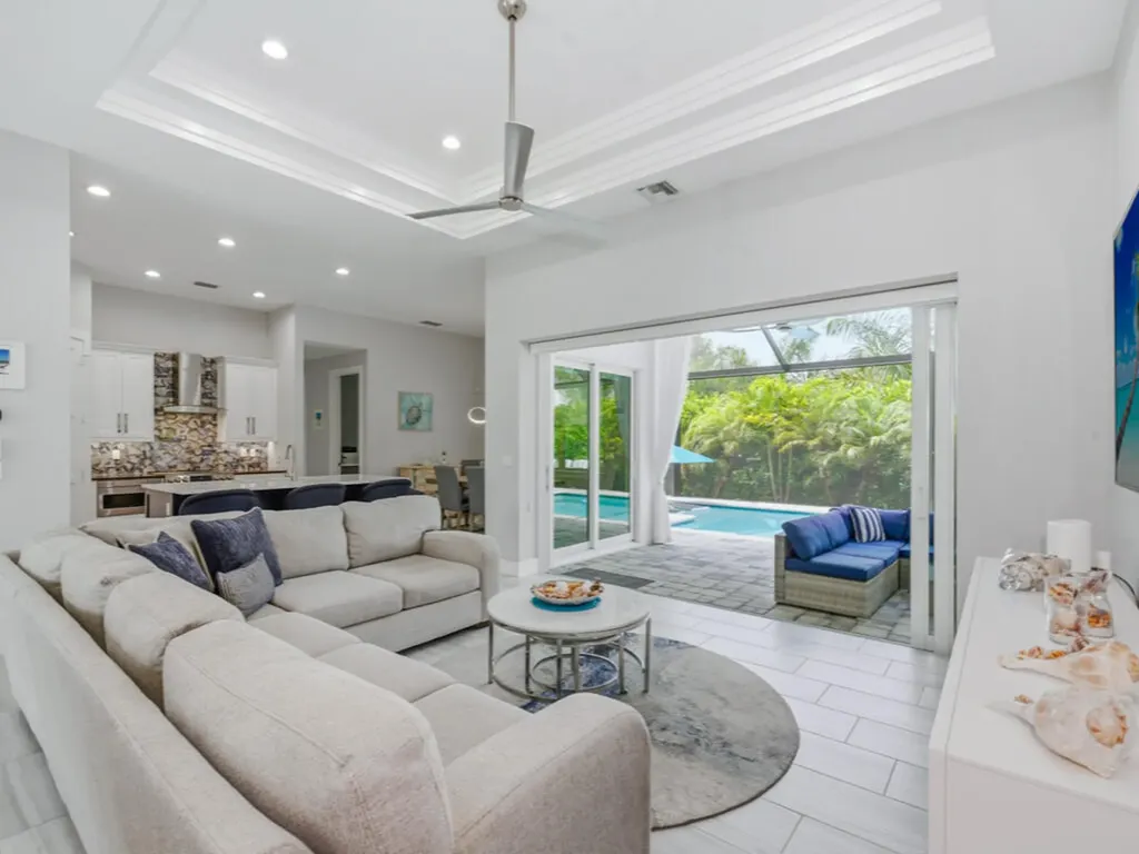 68 Tahiti Road Marco Island FL 34145
