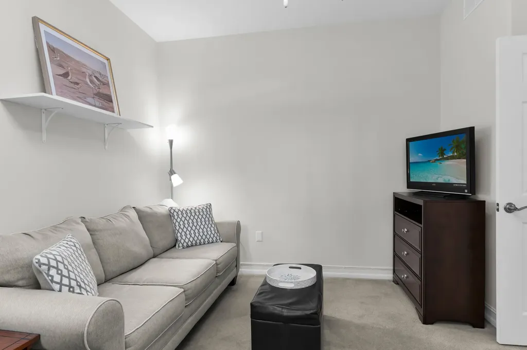 1273 Rialto Way Naples FL 34114