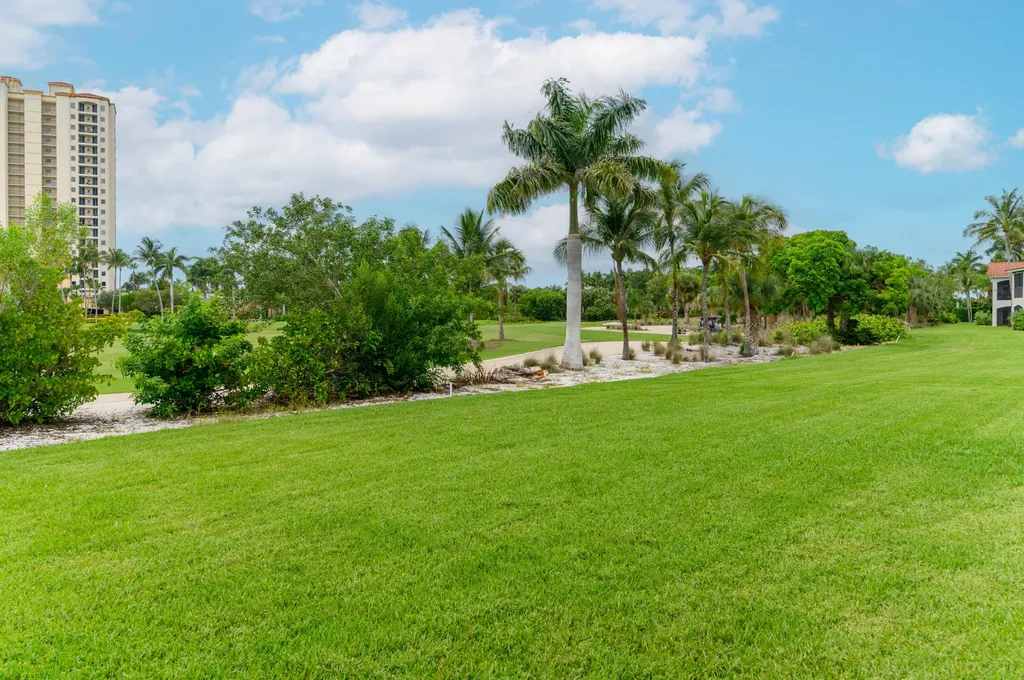 1273 Rialto Way Naples FL 34114