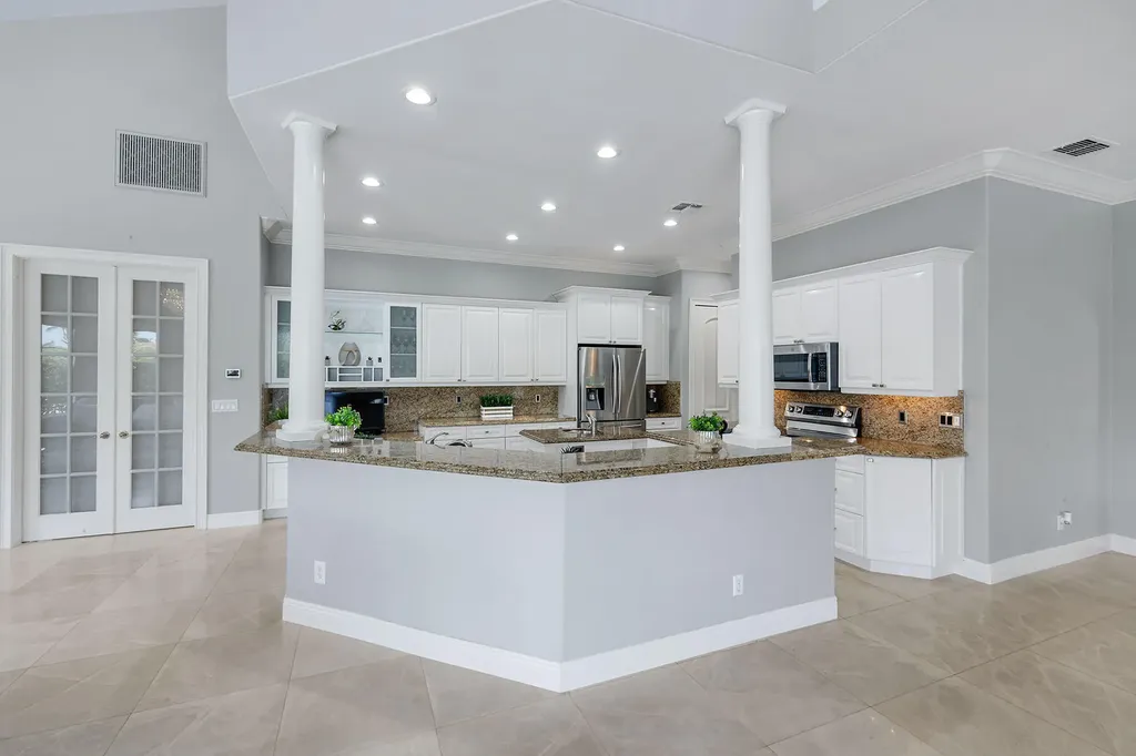 1578 S Barfield Court Marco Island FL 34145