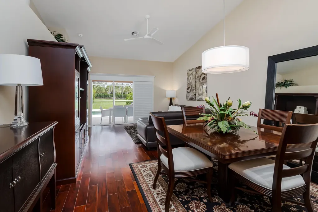 6658 Castlelawn Place Naples FL 34113