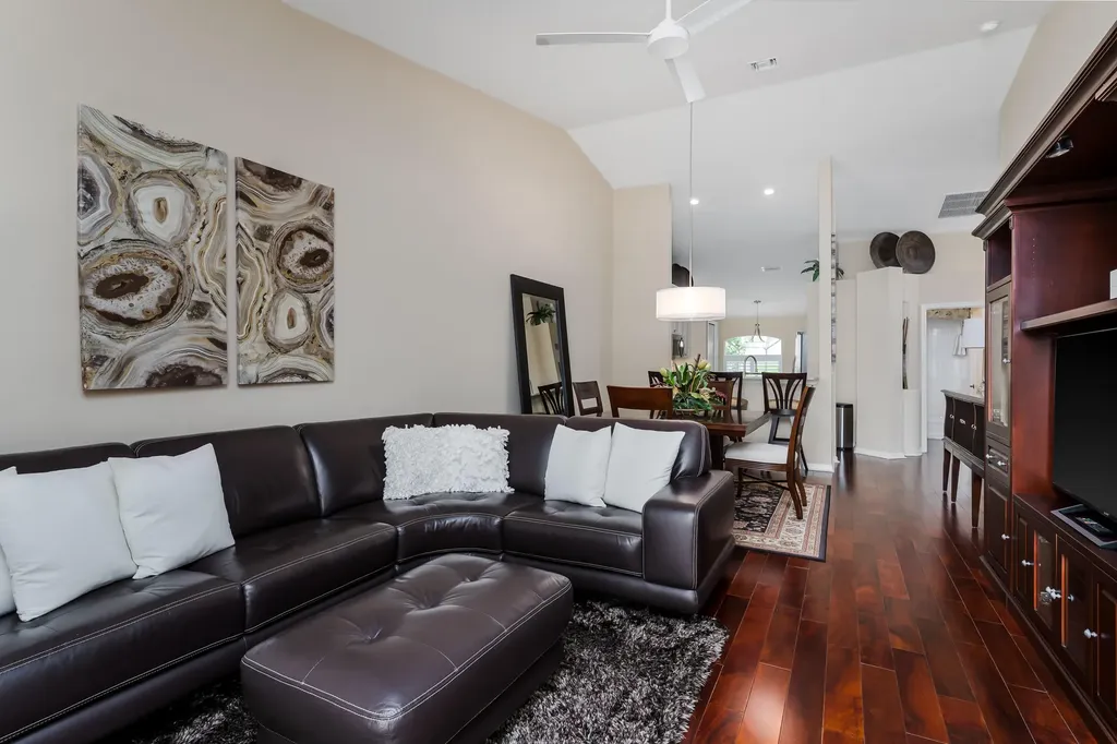 6658 Castlelawn Place Naples FL 34113