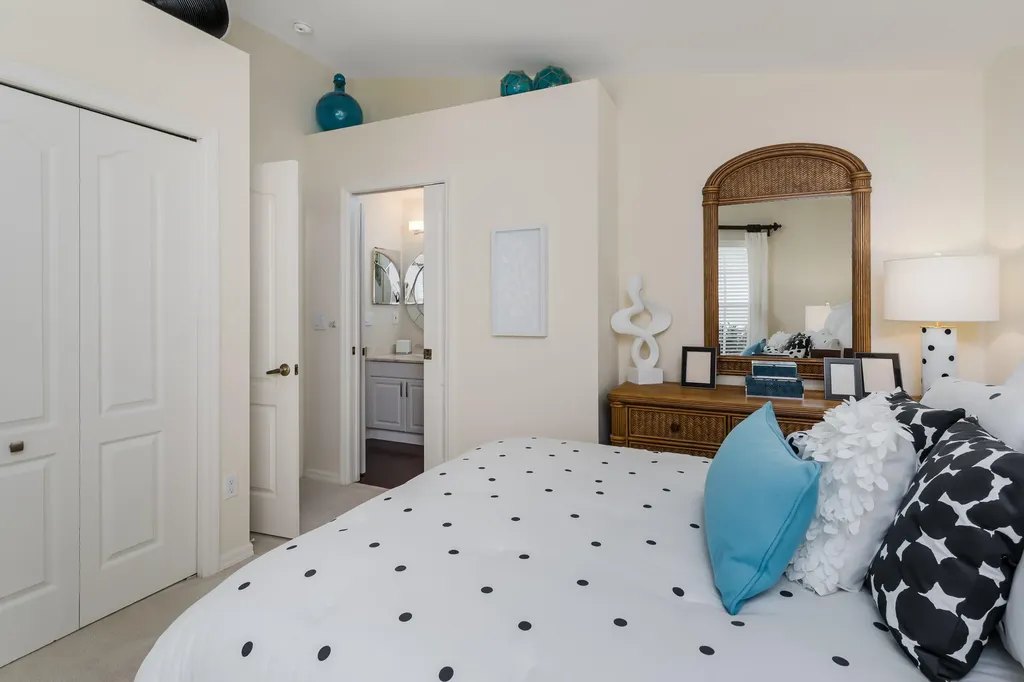 6658 Castlelawn Place Naples FL 34113