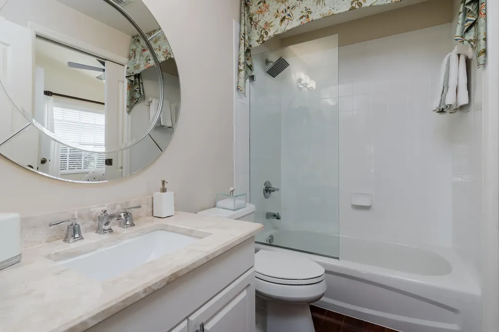 6658 Castlelawn Place Naples FL 34113