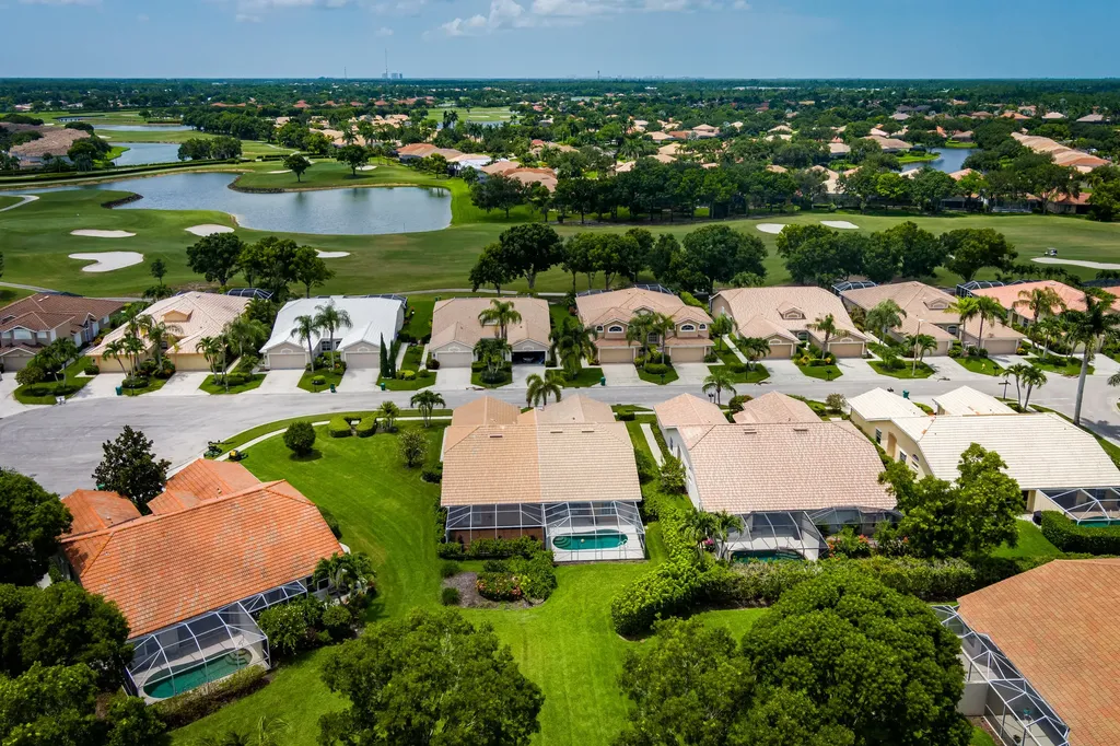 6658 Castlelawn Place Naples FL 34113