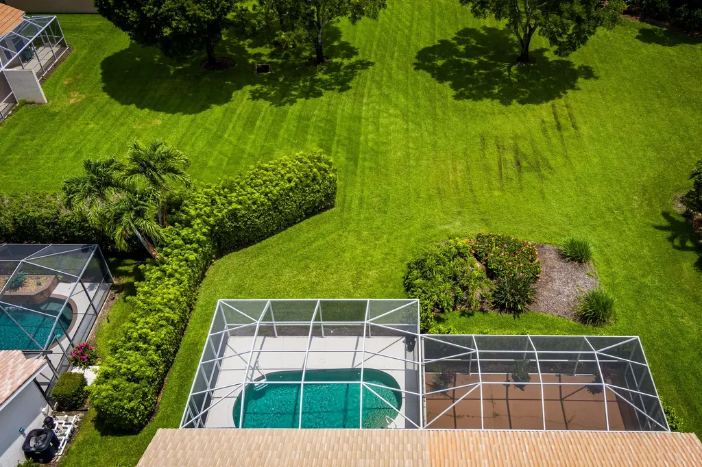 6658 Castlelawn Place Naples FL 34113