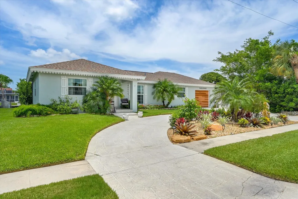 1170 Martinique Court Marco Island FL 34145
