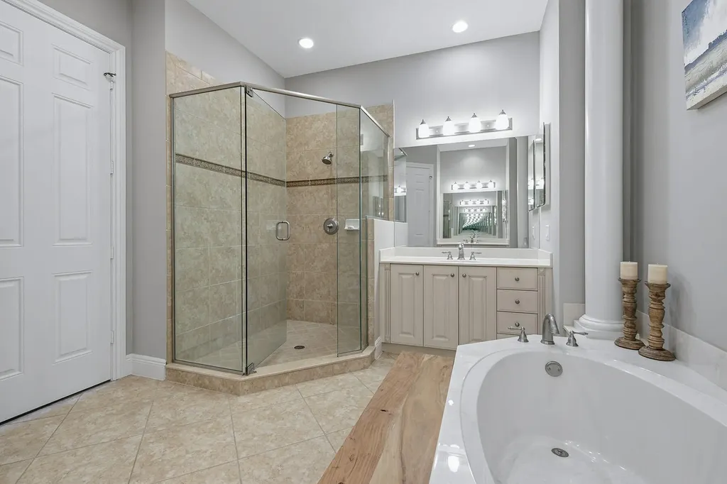 9270 Campanile Circle Naples FL 34114