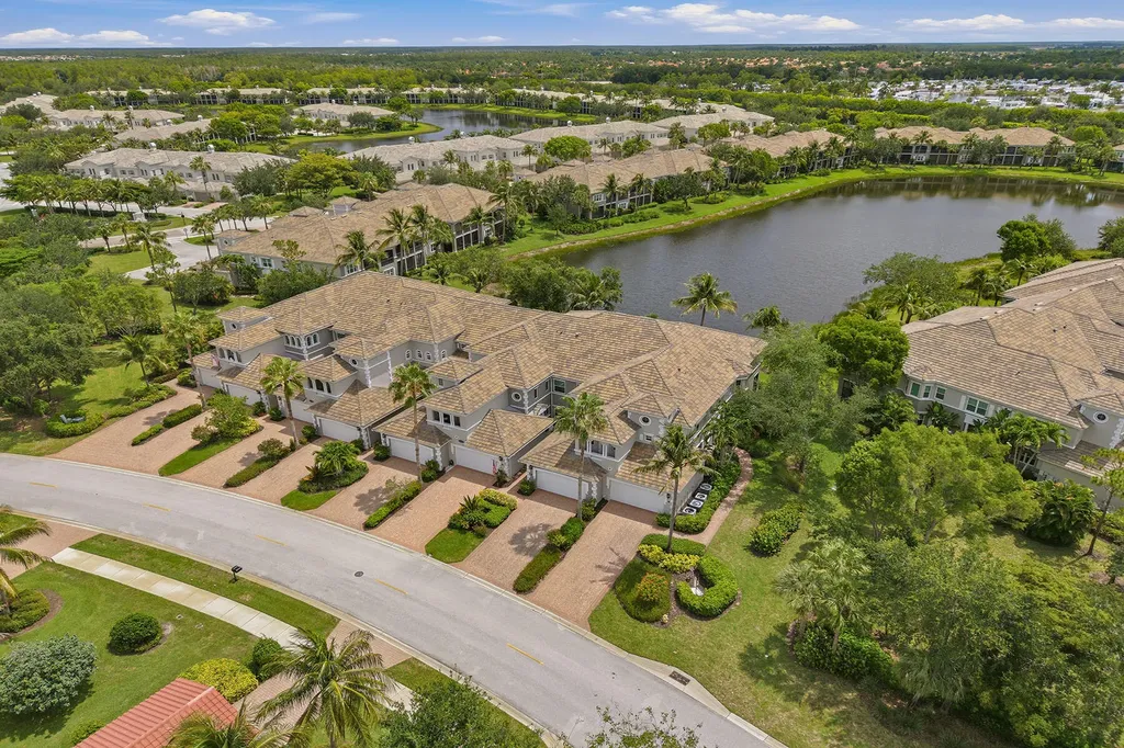 9270 Campanile Circle Naples FL 34114