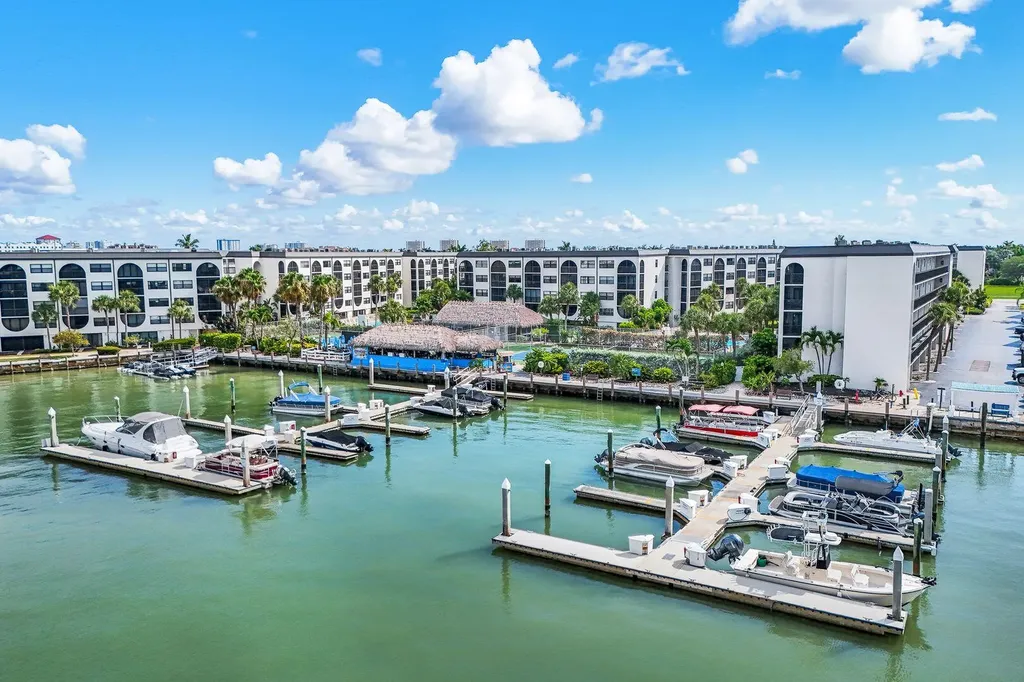 1023 Anglers Marco Island FL 34145