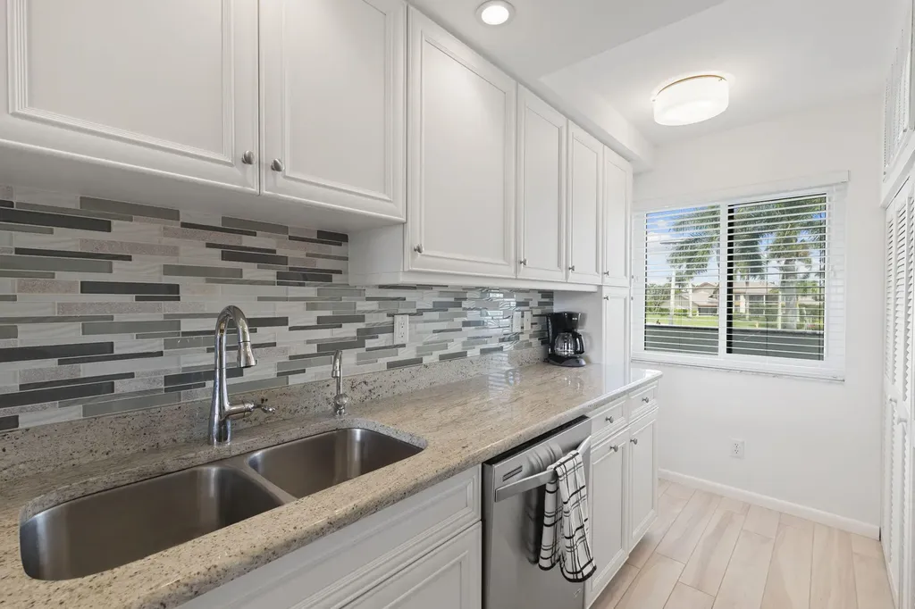 750 W Elkcam Circle Marco Island FL 34145