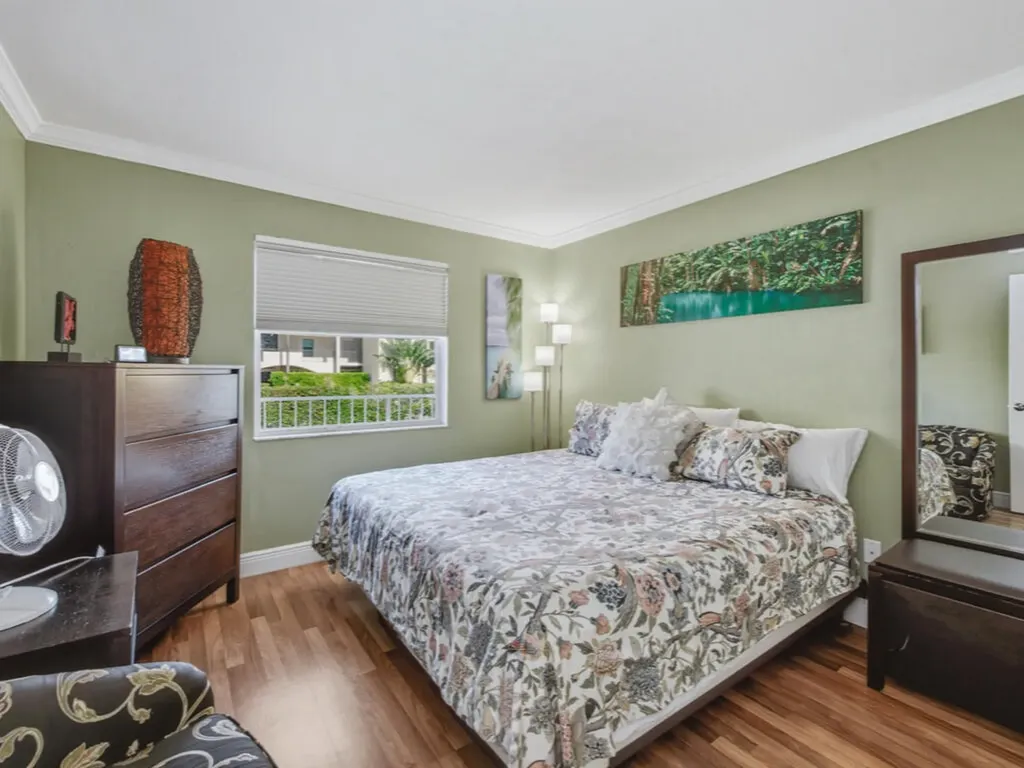 1060 Swallow Avenue Marco Island FL 34145