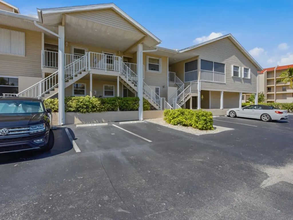 1060 Swallow Avenue Marco Island FL 34145