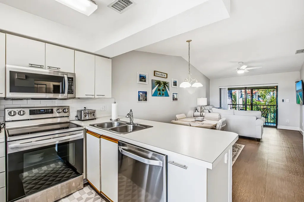 801 W Elkcam Circle Marco Island FL 34145