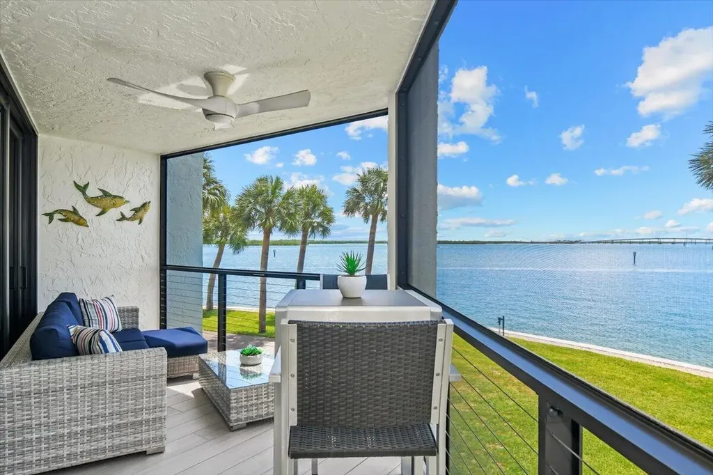 1085 Bald Eagle Drive Marco Island FL 34145