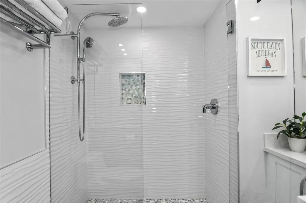 1085 Bald Eagle Drive Marco Island FL 34145