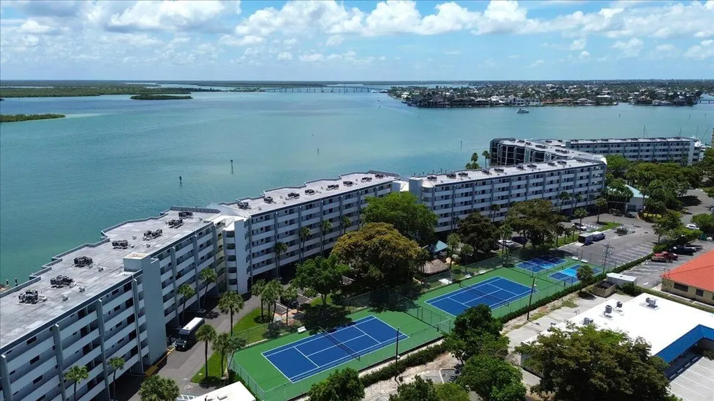 1085 Bald Eagle Drive Marco Island FL 34145