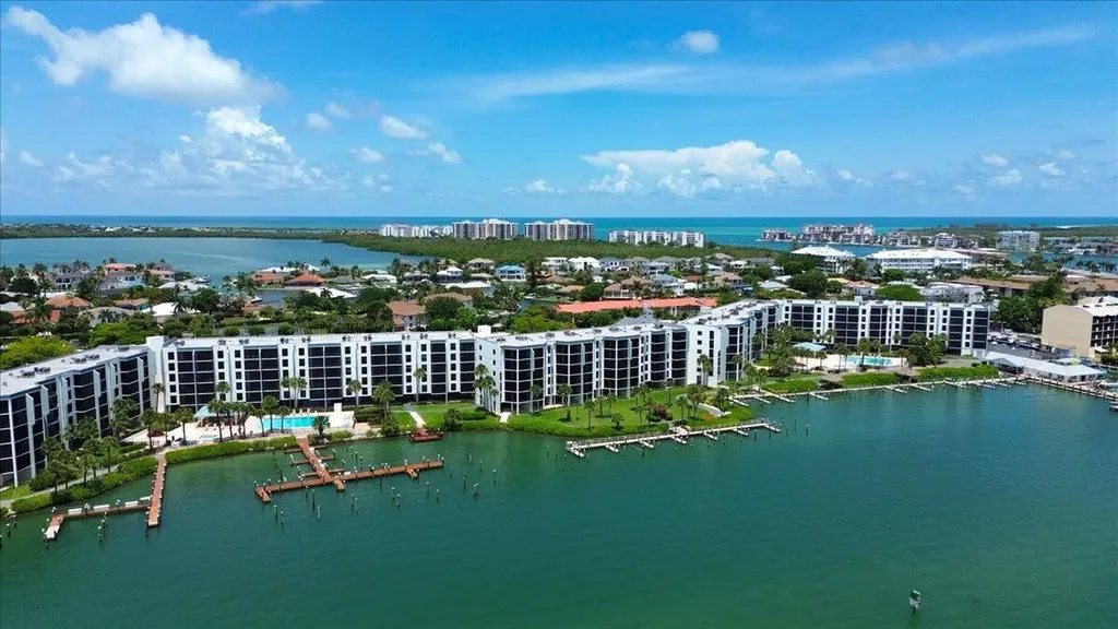 1085 Bald Eagle Drive Marco Island FL 34145