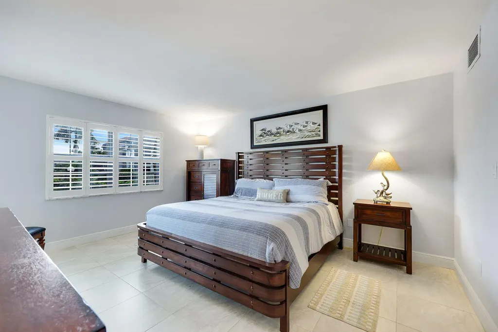 1011 Swallow Avenue Marco Island FL 34145
