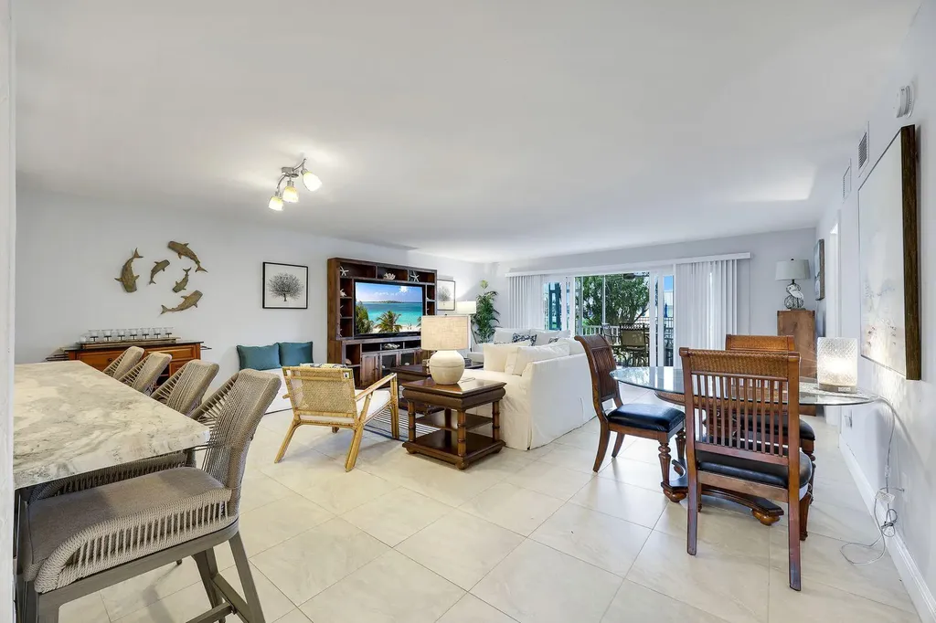 1011 Swallow Avenue Marco Island FL 34145