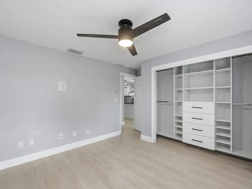 3577 Hibiscus Avenue Naples FL 34104