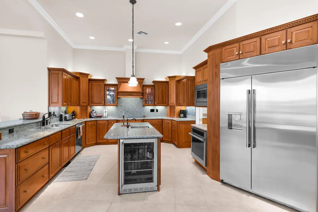 486 Clifton Court Marco Island FL 34145
